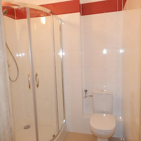 Hostel Z Prywatnymi łazienkami *